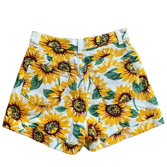 🌻American Apparel High-Waisted Sunflower Shorts🌻 - Picture 6 of 9